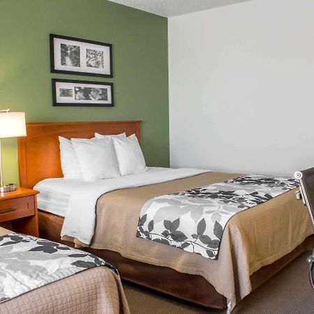 Sleep Inn & Suites Charles City Экстерьер фото